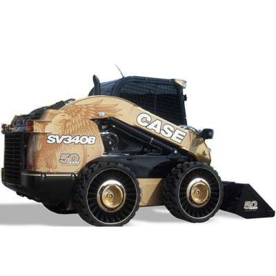 На выставке Bauma 2019 погрузчик с бортовым поворотом CASE Construction Equipment отмечает 50-летний юбилей