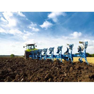 ClAAS рассчитал оптимальное сочетание глубины вспашки и скорости движения для трактора Axion