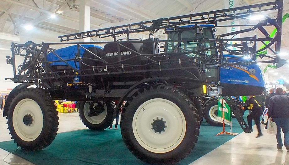 New Holland представил на AgroExpo 2020-10